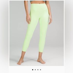 ⭐️Lululemon align high rise 25 leggings⭐️